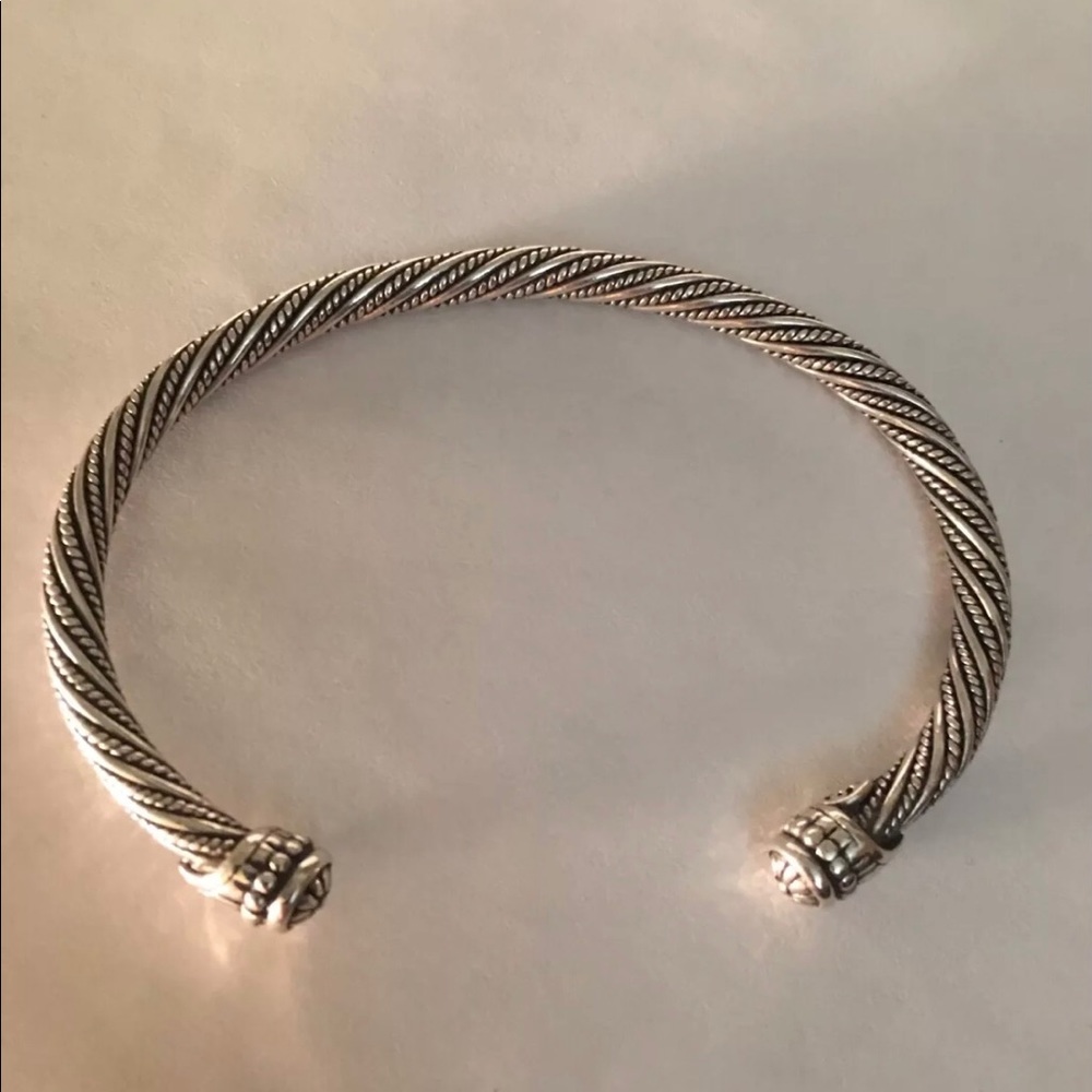 SKOTT KAY TWISTED CABLE STERLING SILVER CULF BRACE